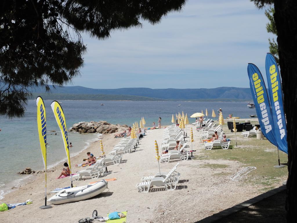 Guesthouse Apartment Bozica Бол Экстерьер фото
