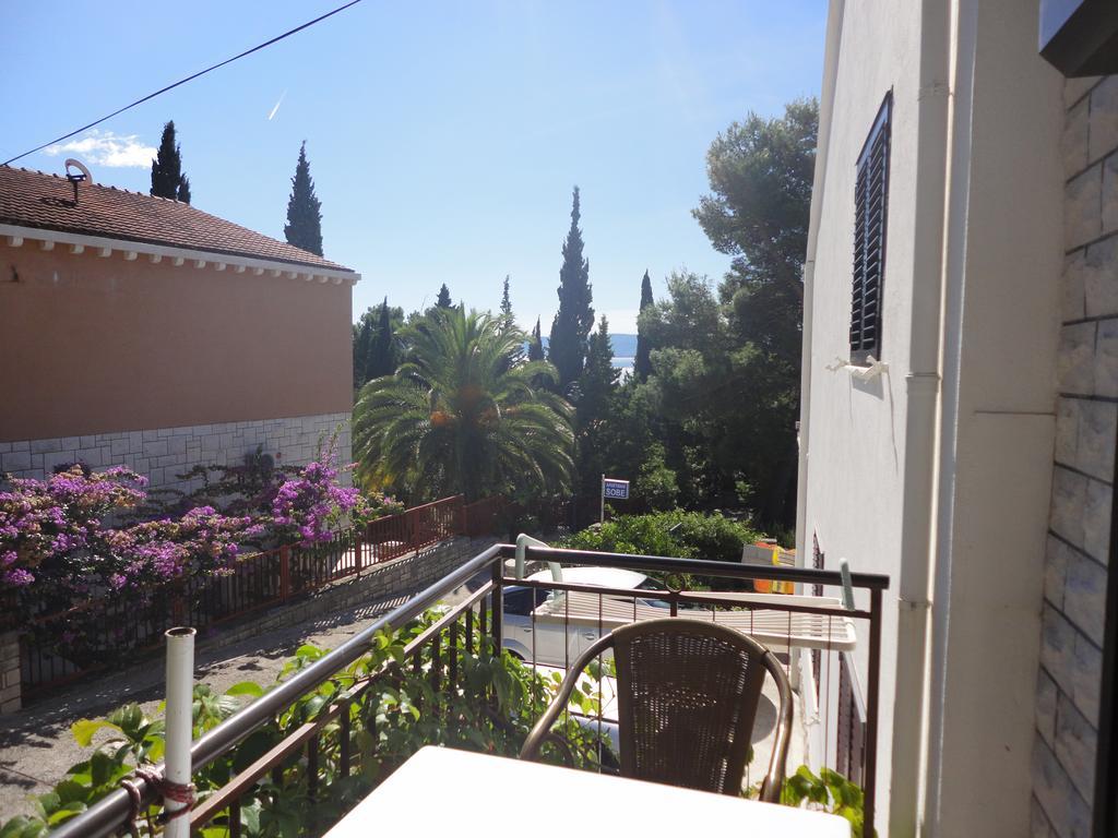 Guesthouse Apartment Bozica Бол Экстерьер фото